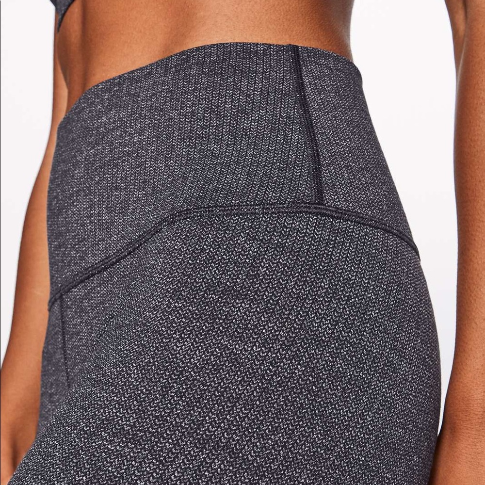 NWT  Lululemon Knit Jacquard Black Dark Slate SZ 6